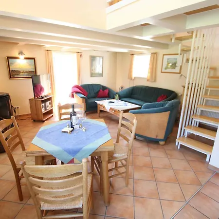 Holiday home Haus Eichenhain Scheessel