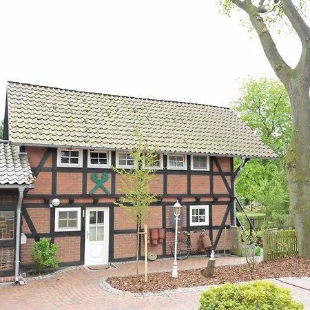 度假居 Haus Eichenhain 希舍尔